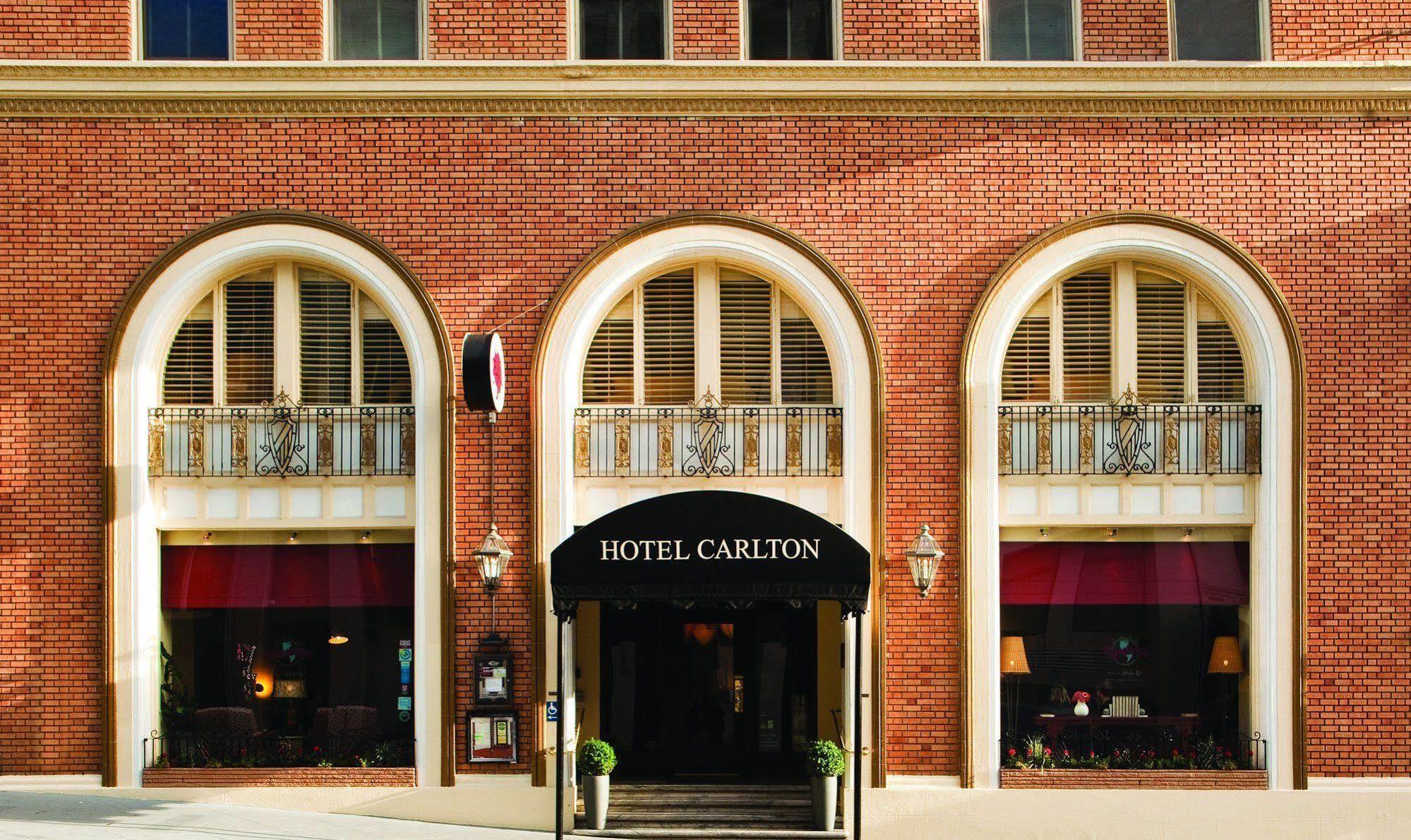 Carlton, A Joie De Vivre